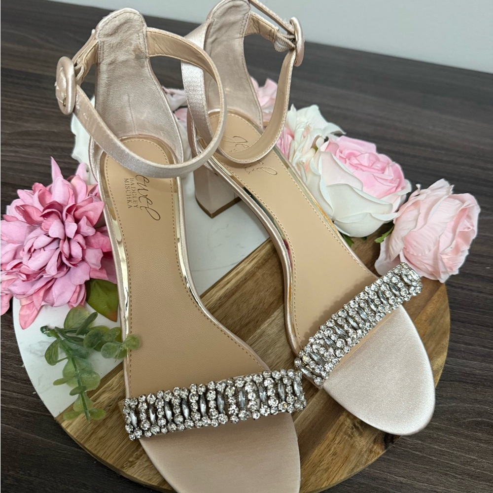 Jewel Badgley Mischka - James Ankle Strap Block Heel - Size 8 - NWOB - Picture 4 of 11